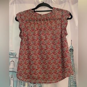 $3/ Bundle - Monteau Feminie Floral Blouse